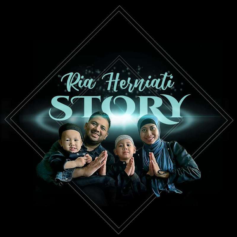 Ria Herniati Story