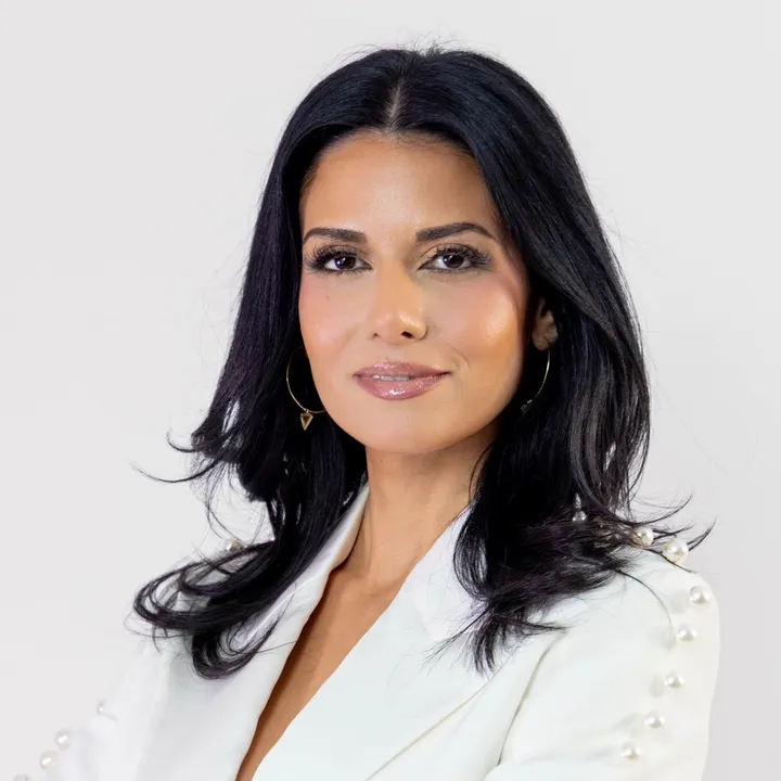 Kiana Danial - Invest Diva