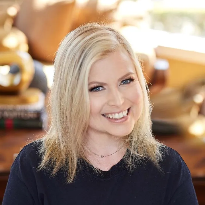 Heidi Golledge