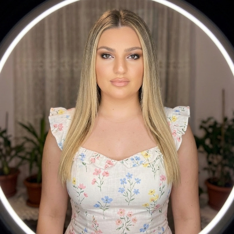 𝑸𝒖𝒆𝒆𝒏 𝑺𝒖𝒏𝒅𝒂𝒚