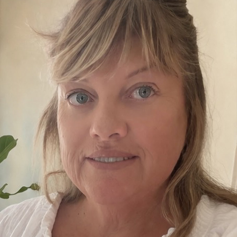 Rooted Living With Jacqui