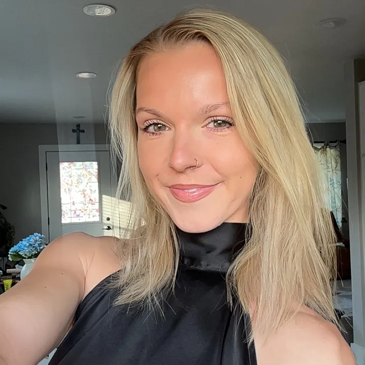 claire elaine 🦋