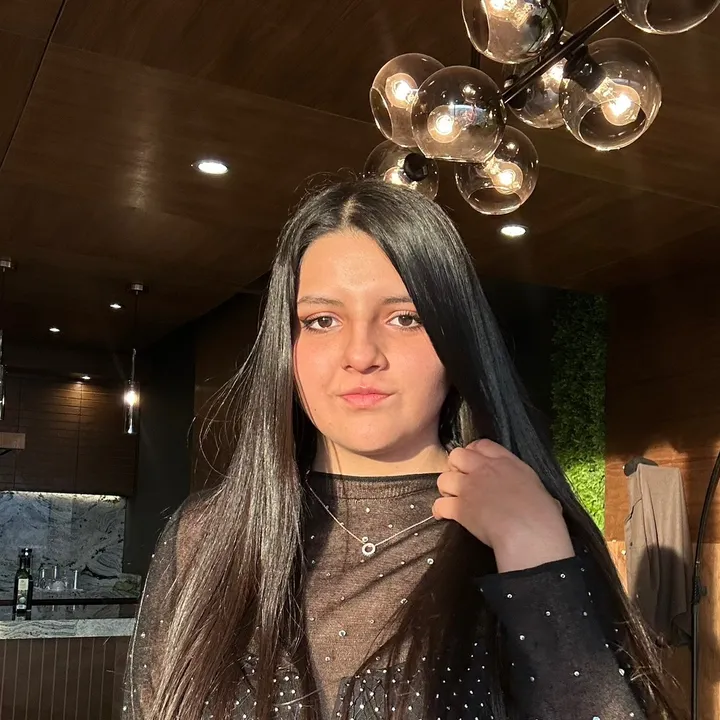 Jen Guzmán