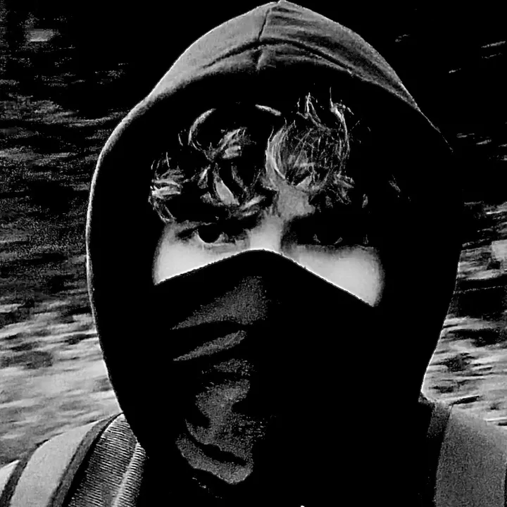 𝓡𝓪𝔂 🌲 ᛉ