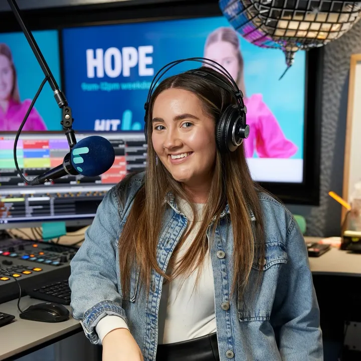 Hope On The Radio 🎤🎧