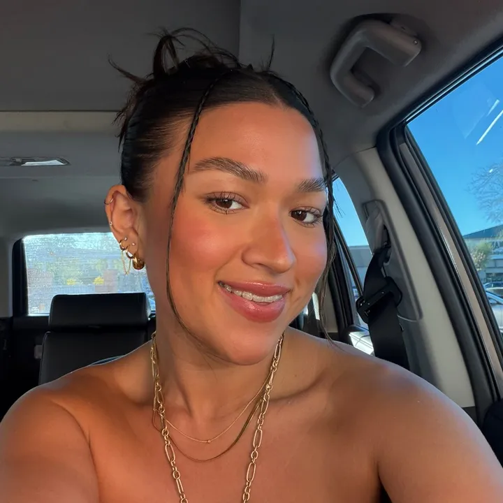 Jessenia-Fitness+2027 bride