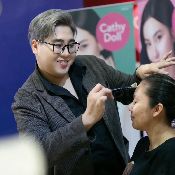 ไอซ์เป็นคนแต่ง