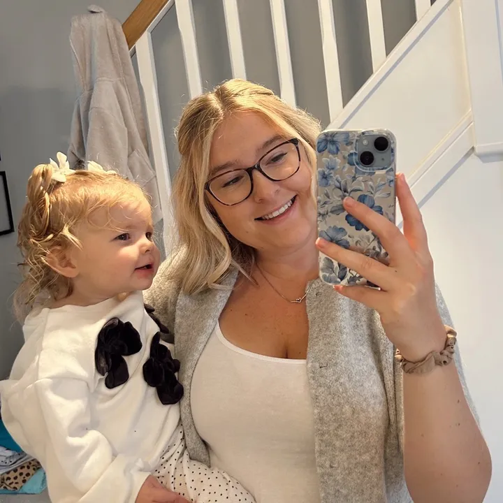Katie Lund - mum life🤍