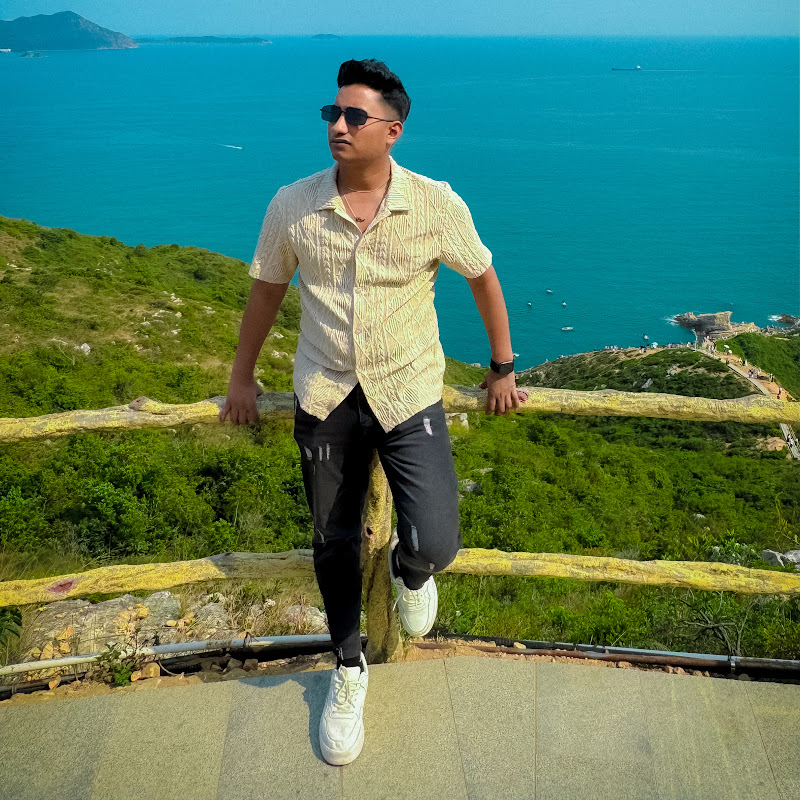 ROAM WITH DIPU