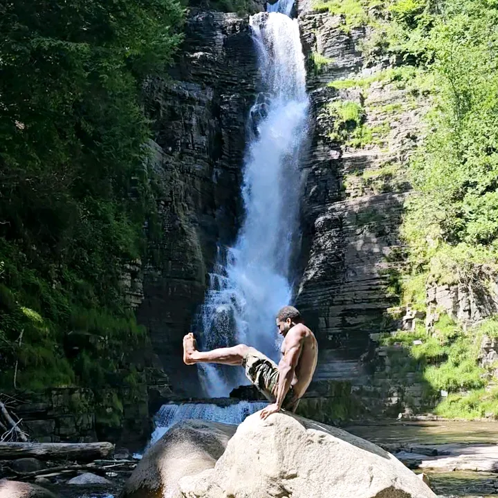 228So_jah🇹🇬🇨🇦🇧🇷