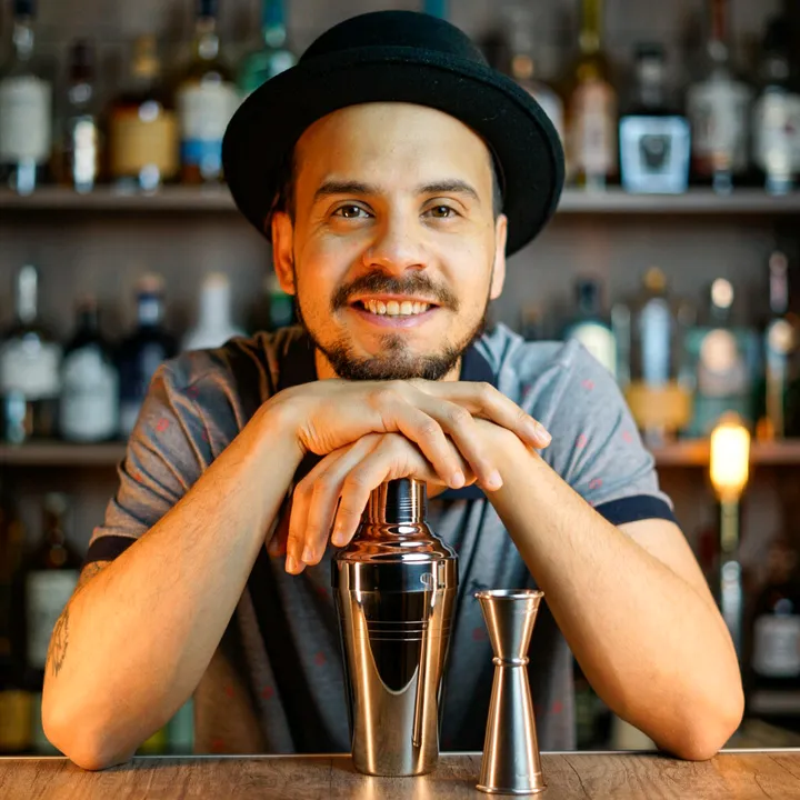 Nicolas Saya | Bartender