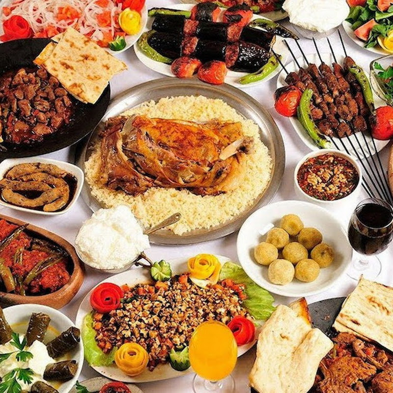 انا و بنتي للطبخ والكروشيه