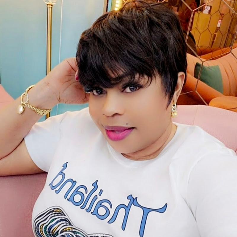 Olga Cabelo Officiel1