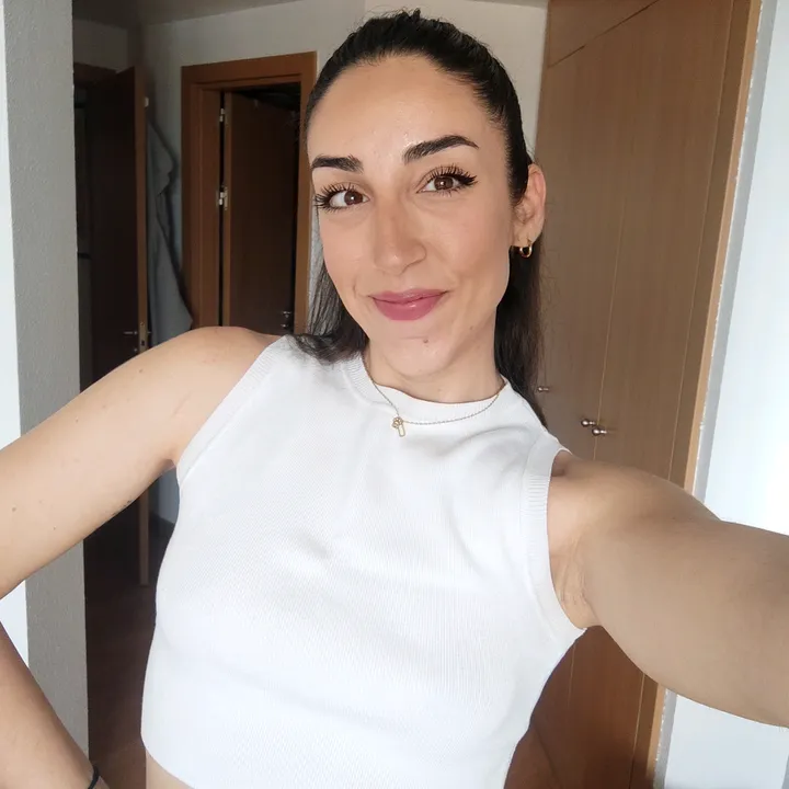 Laura C.