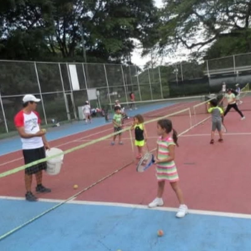  Kids Play & Stay with red ball!!! 