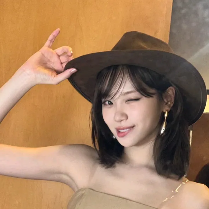winter's gf (real!!!)🇨🇳🇻🇳