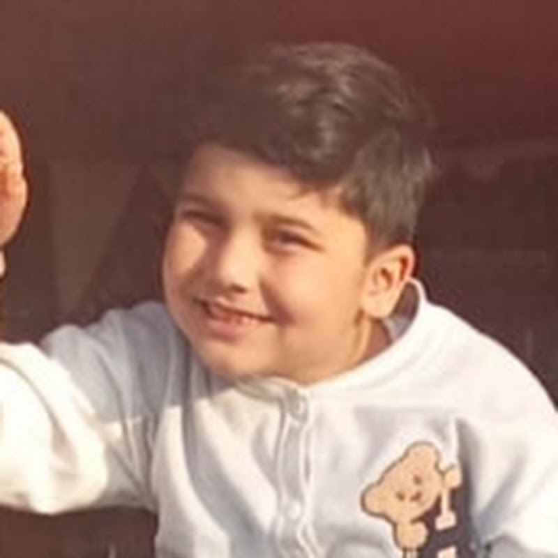 AHMED  blogger
