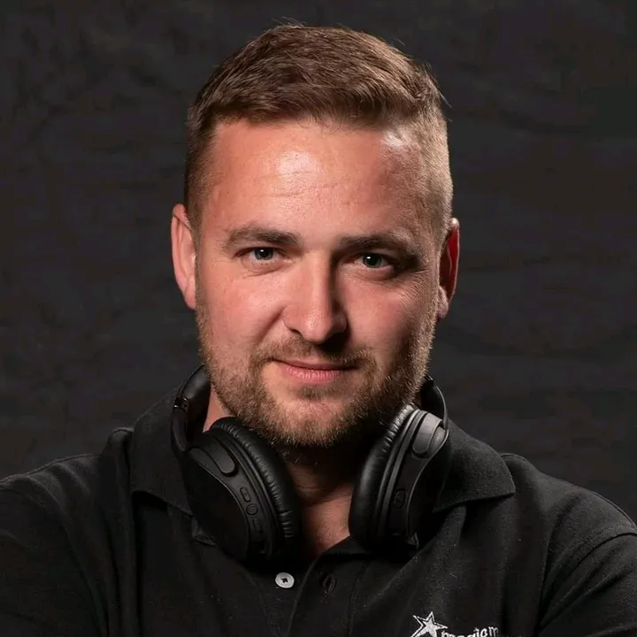 DJCrazySA