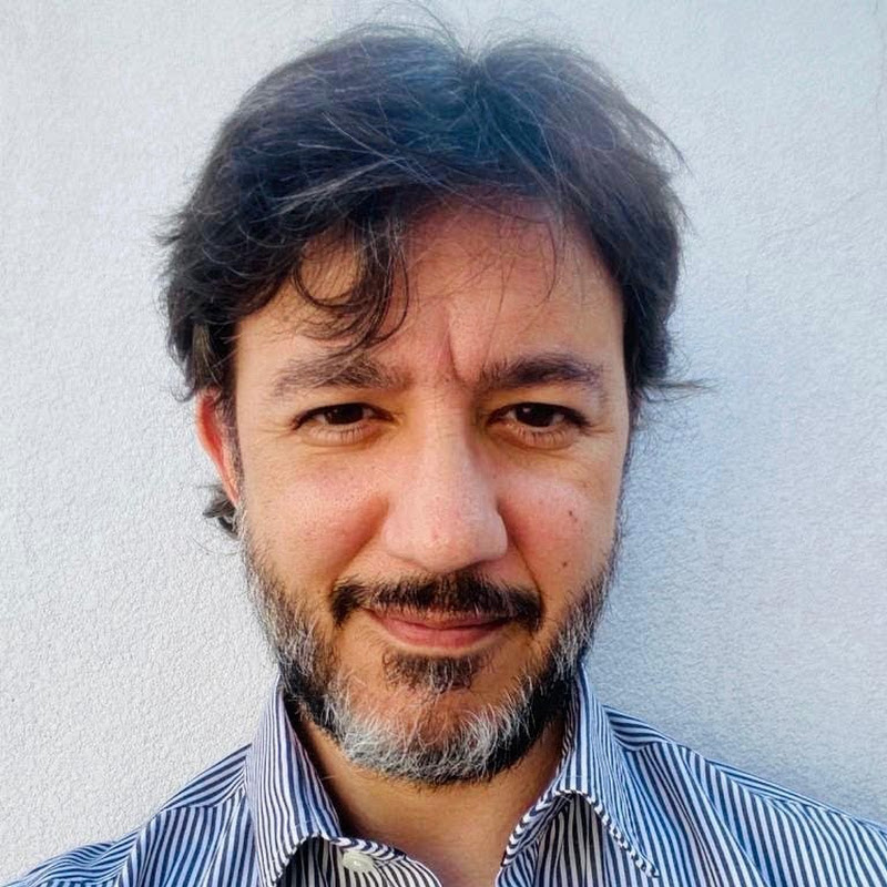 Dr. Fernán Arana