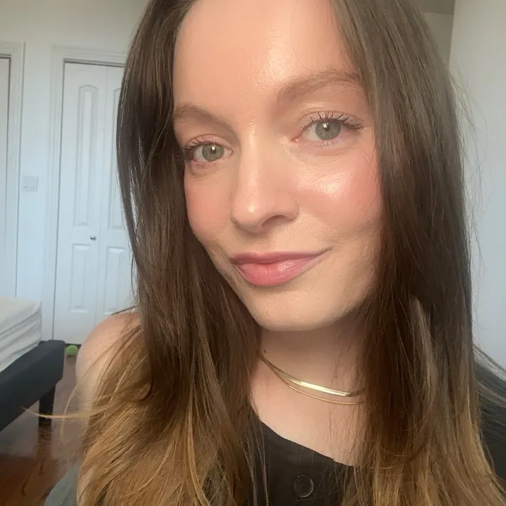 Courtney_Lee
