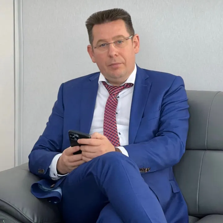 𝐏𝐚𝐮𝐥 𝐊𝐋𝐀𝐒𝐒𝐄𝐍