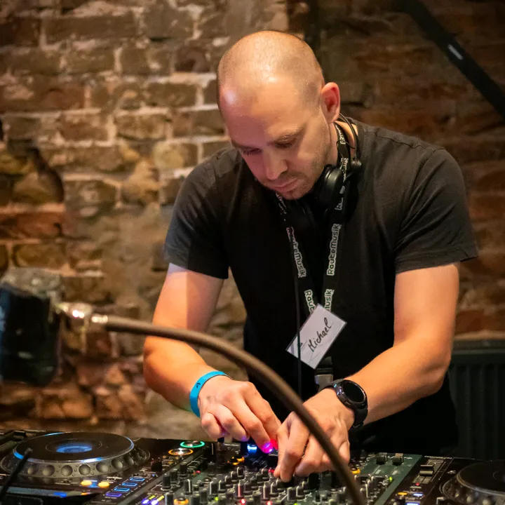 D.j. Mr. Brown [klangKunst]