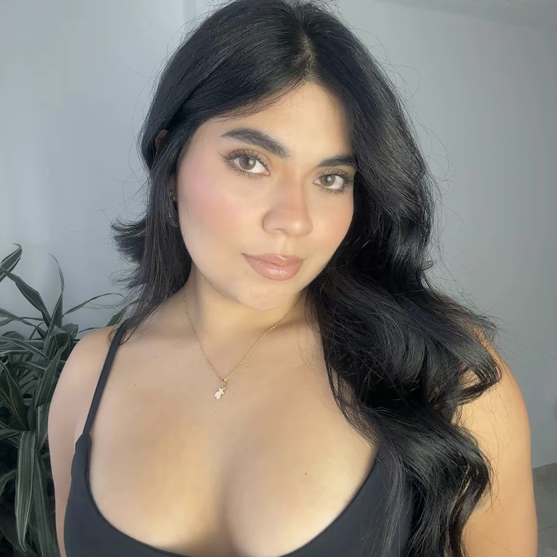 Laura Valentina 🦢 