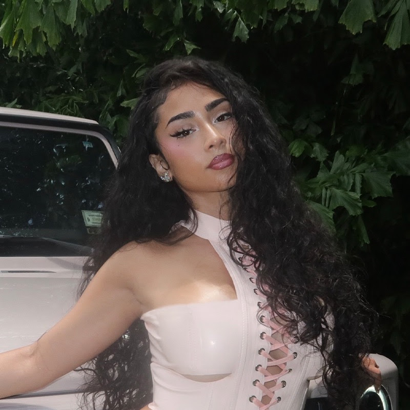 Paloma Mami