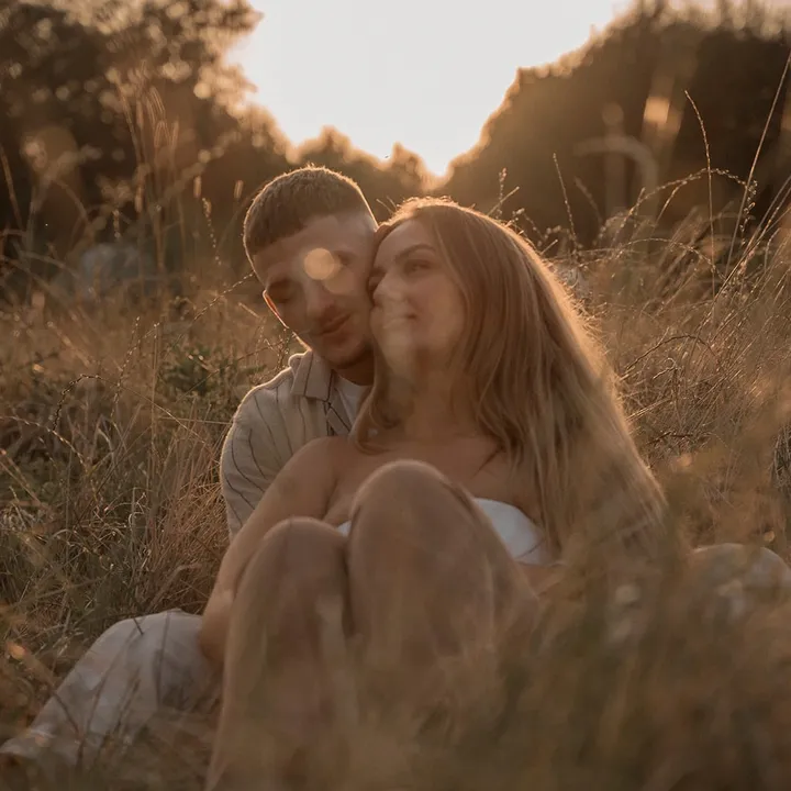 Daisi & Seb | • explores