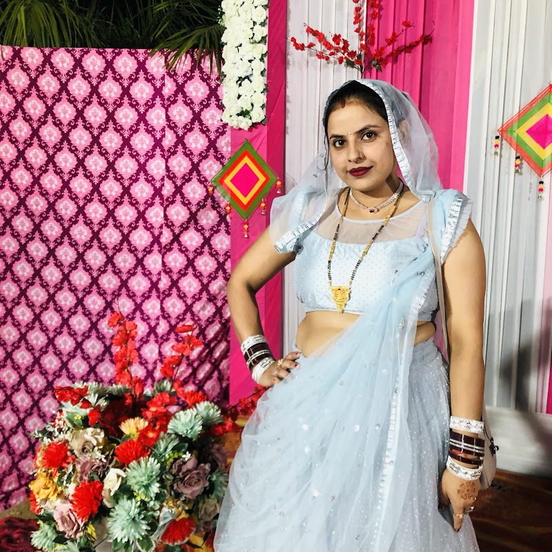 Moni sansanwal vlogs 