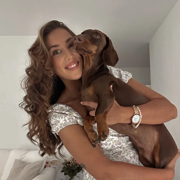 Angela🧚🏼‍♀️ & Hank🐶
