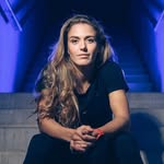 Isabelle van Elst