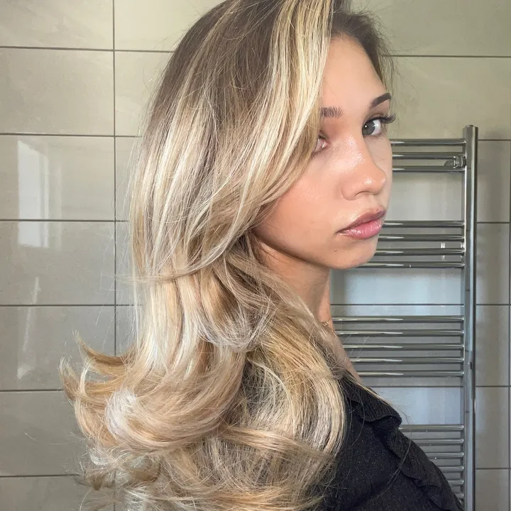 STELLA ✨