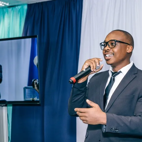 Siya Mhlanga