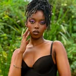Mapitso | Natural Hair+Makeup Enthusiast