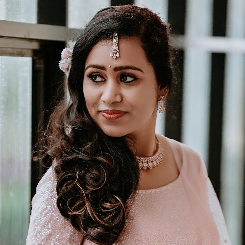 𝓘𝓽'𝓼 𝓶𝓮 𝓣𝓪𝓷𝓲𝔂𝓪