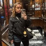 Andreea and books