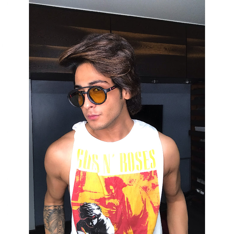 KSHITIJ DHOLAKIA