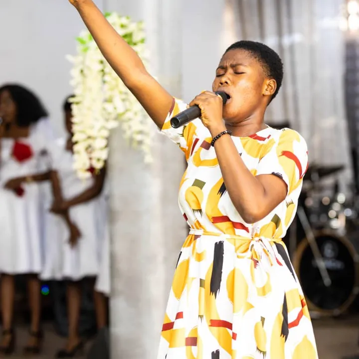 Adomba Janet Official