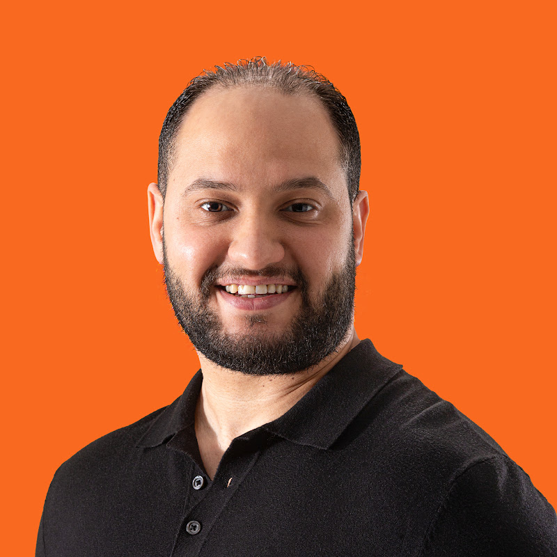 Hesham Alaraky | Personal Branding Strategist 