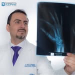 Dr. Roberto Aguirre | Traumatólogo