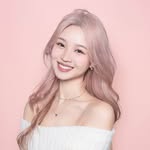 Helen Peng 彭怡菲