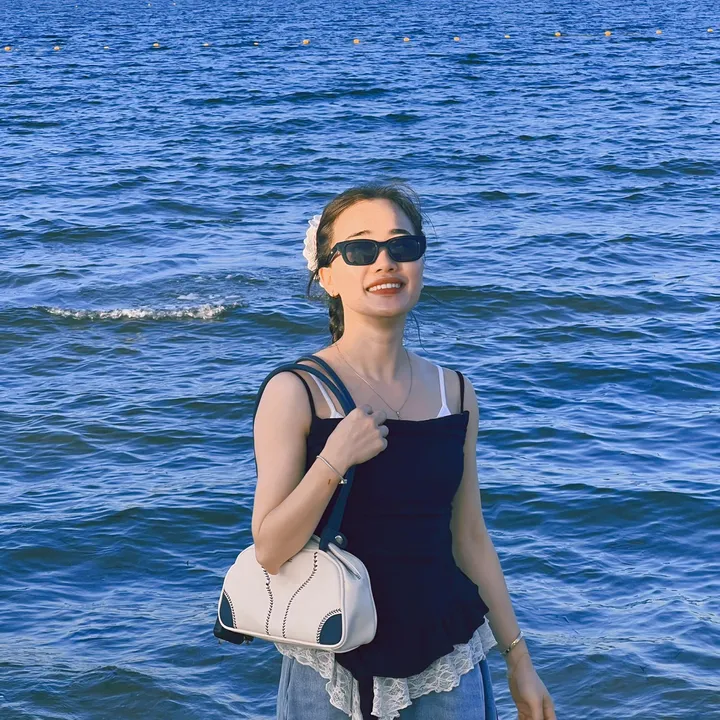 N H Í M 🇻🇳 🇰🇷