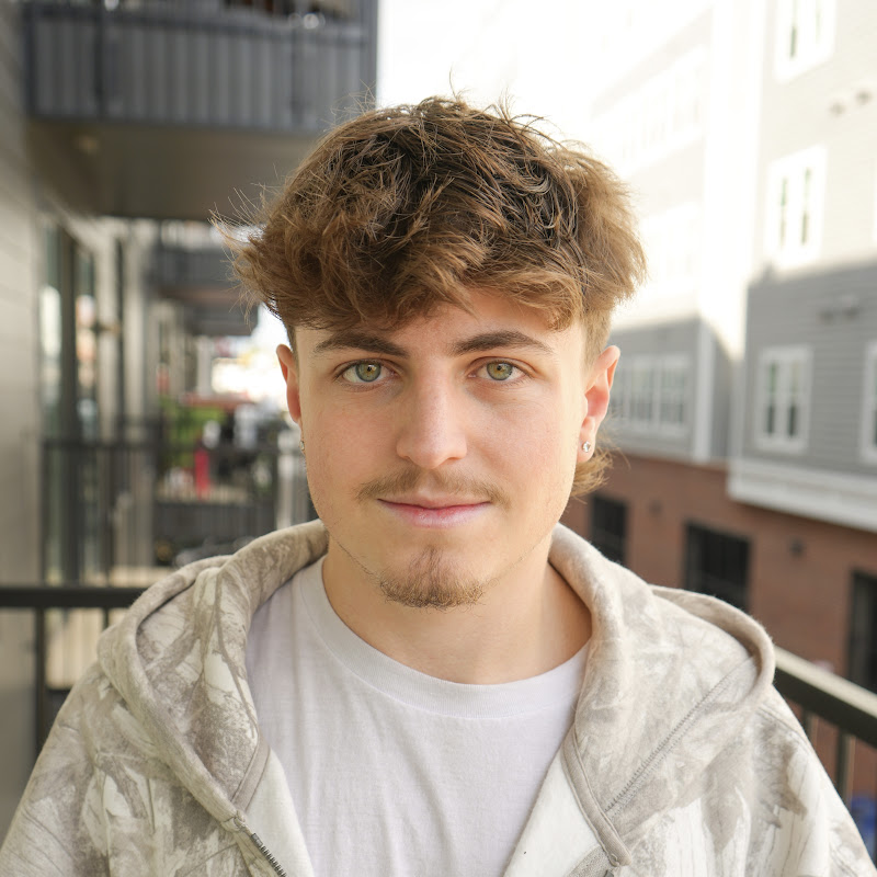 Tyler Burton Vlogs