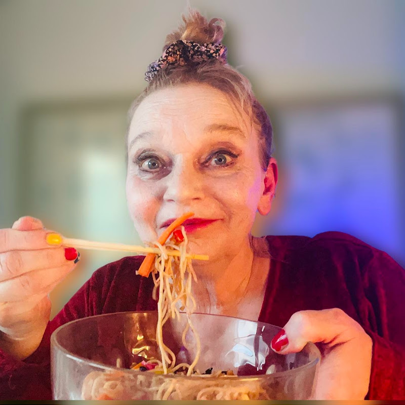 Going Crazy In The Kitchen 