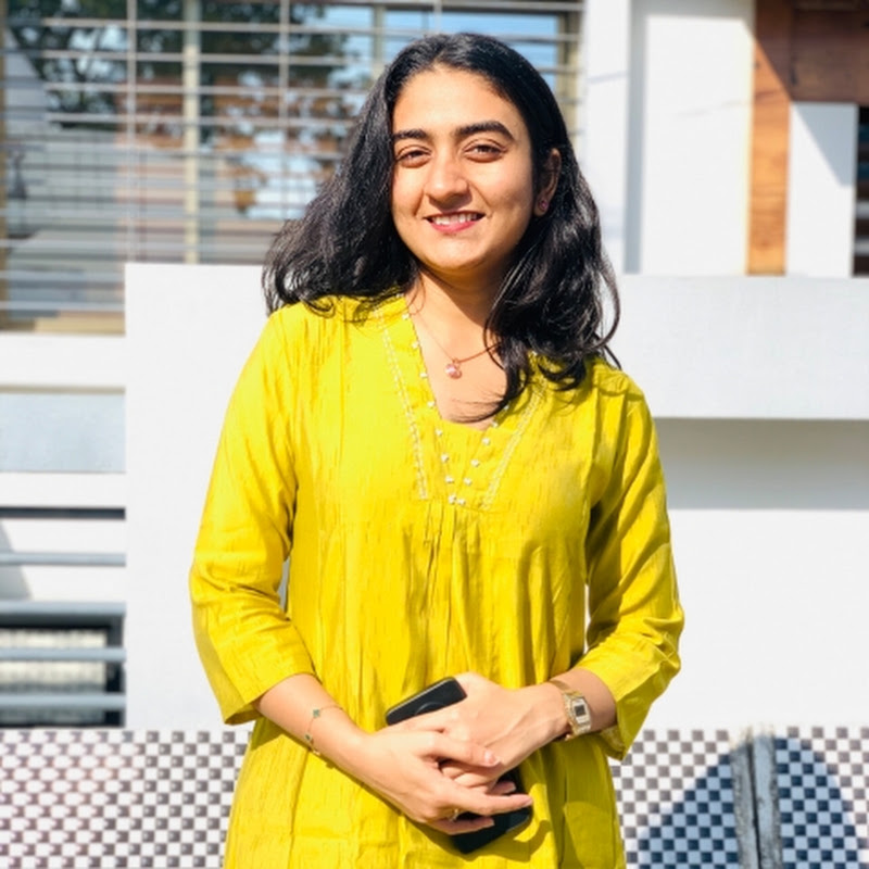 Smart And Art With Jahnvi 