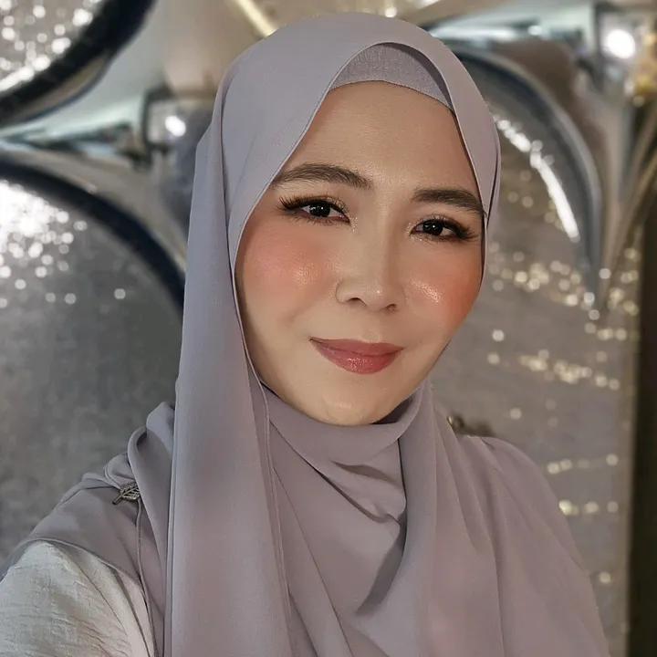 Kak LyD | é Beauty Enhancer