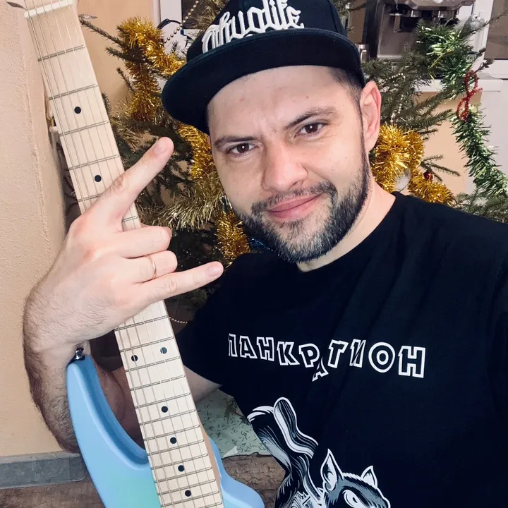 Евгений Алексеенко