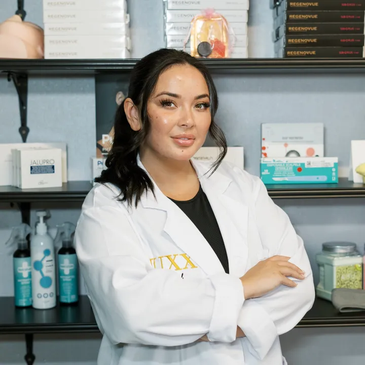 Luxx cosmetics academy