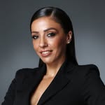 Pro Makeup artist -Trainer